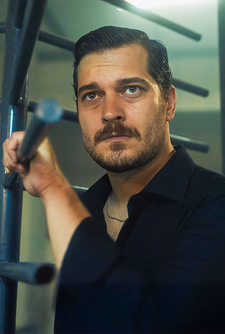 مسلسل حلم اشرف الموسم الثاني مترجم لاروزا